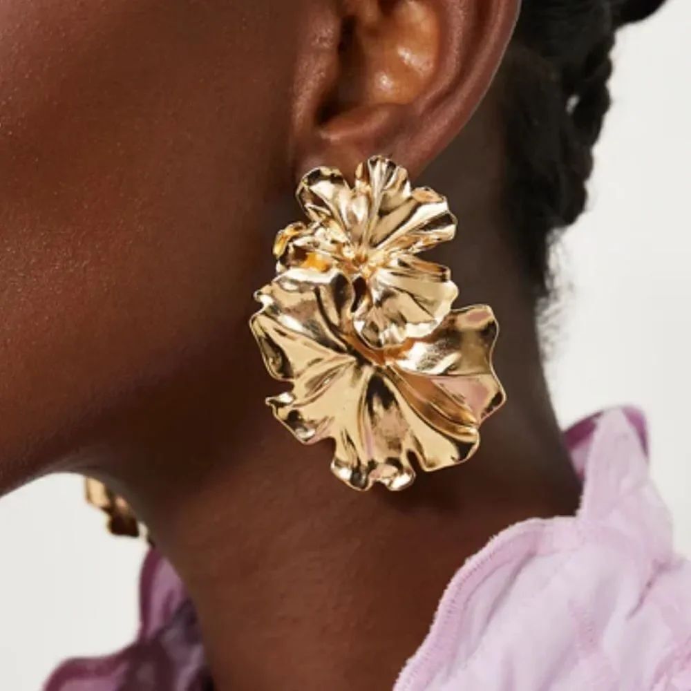 gold flower earring H57